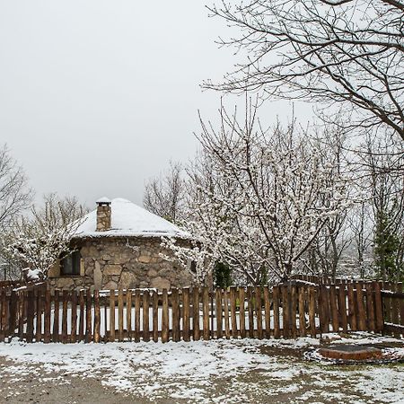 Albergue El Solitario Banos De Montemayor Exteriör bild